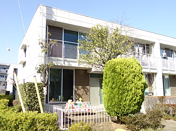 エステート鶴牧3 外観