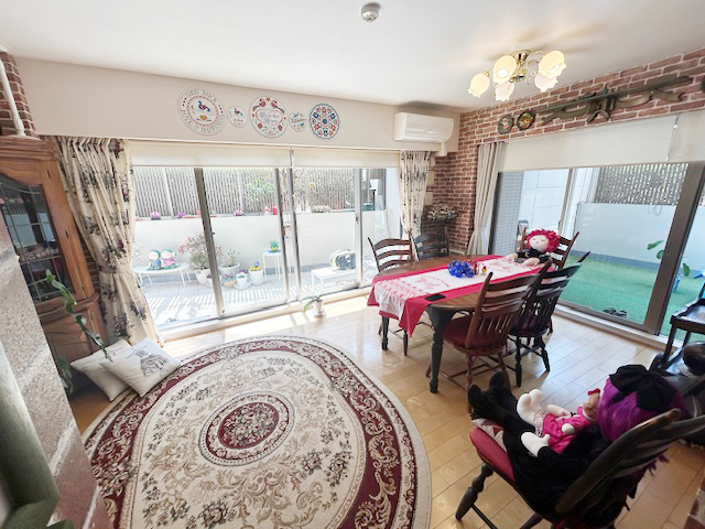 イニシア新百合ヶ丘 リビングタイニング