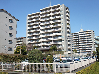 グリーンメゾン鶴牧 外観